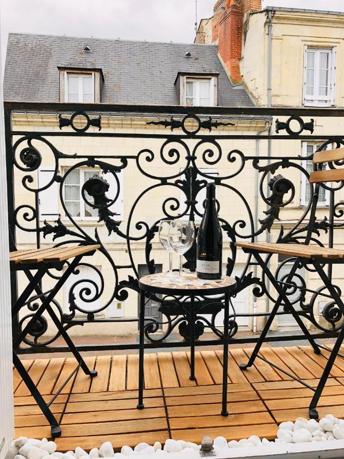 Le Tanin -Appartement Entier Avec Balcon Saumur Exterior photo